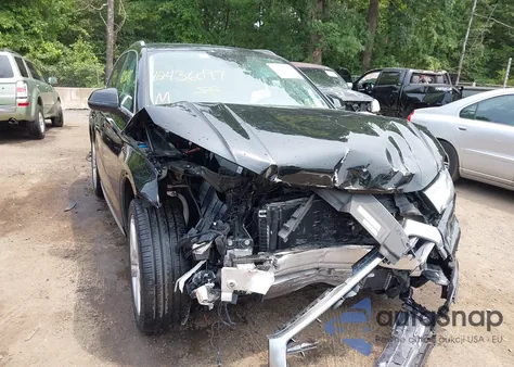 2018 Audi Q5 2.0T Premium z USA, uszkodzony, nr VIN WA1CNAFY0J2217145